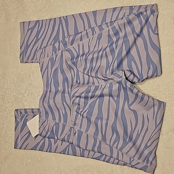 Old Navy Leggings - Picture 3 of 4